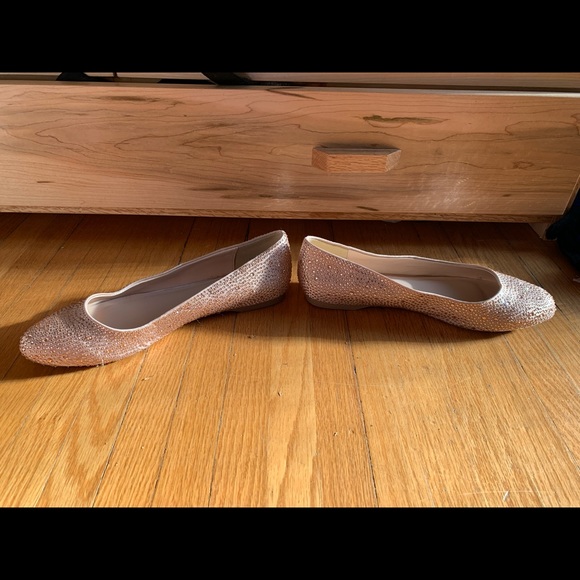 Rose gold Le Chateau flats - Picture 6 of 6